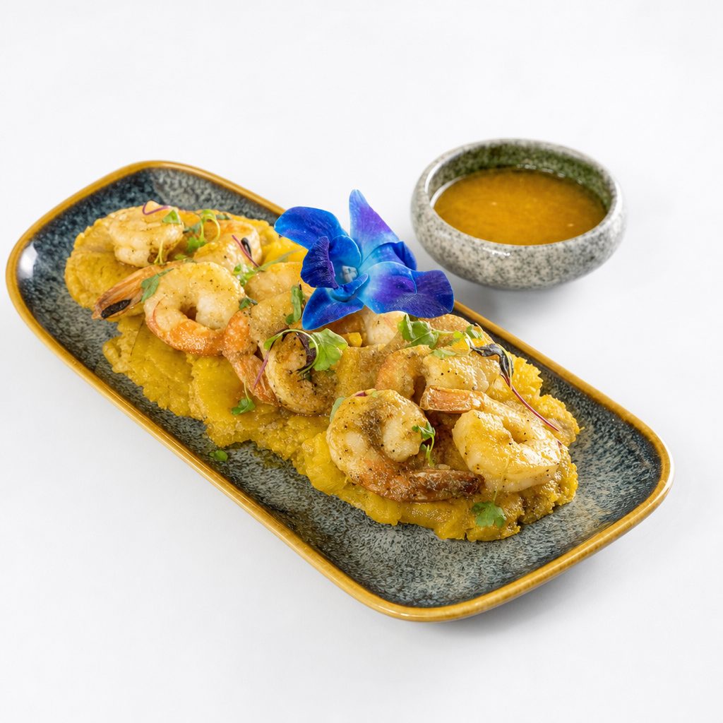 Tostones & Camaron Costanera.